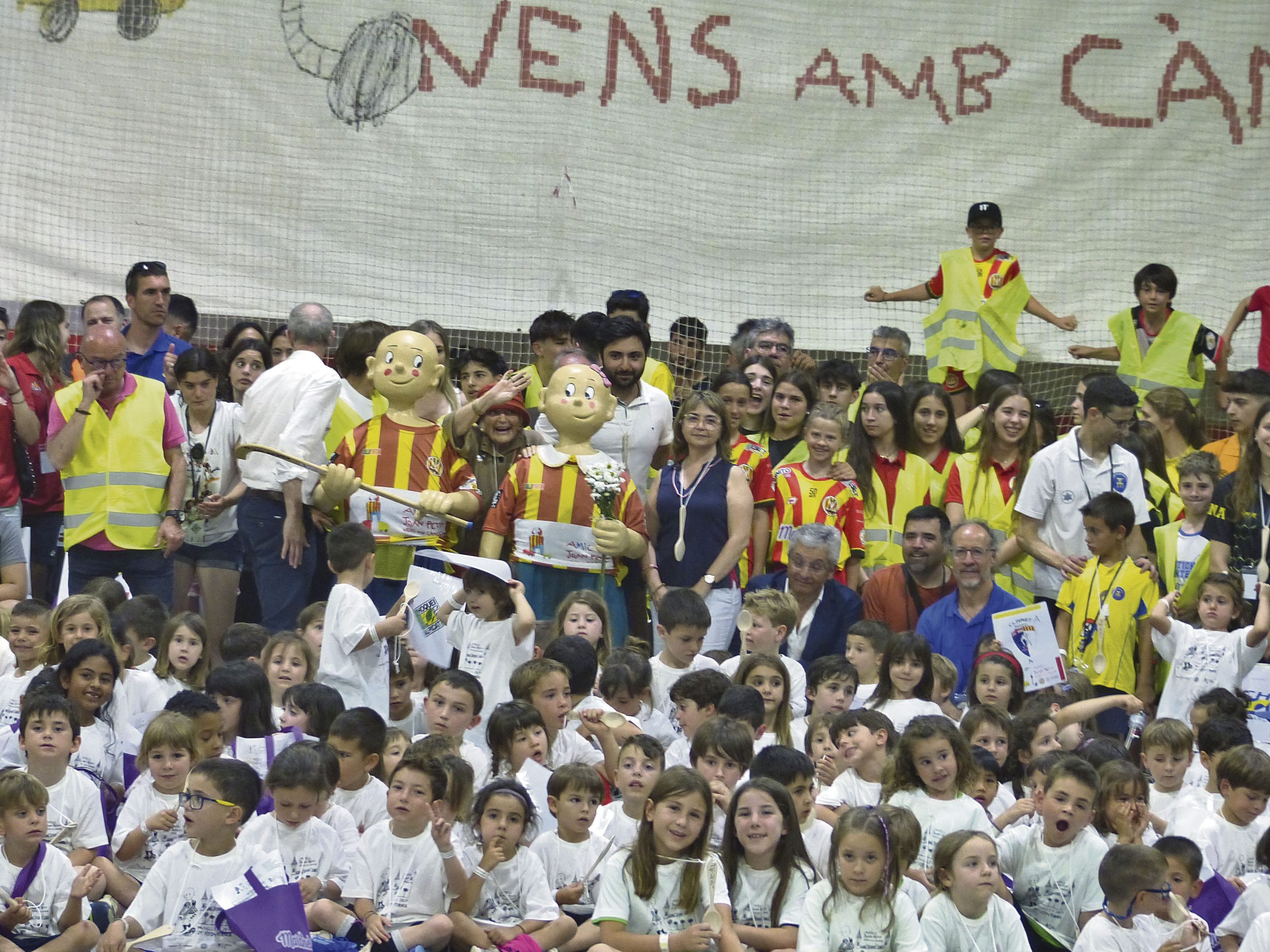 Nens i equips d’arreu de Catalunya van ser a la Festa-Torneig Joan Petit nens amb càncer